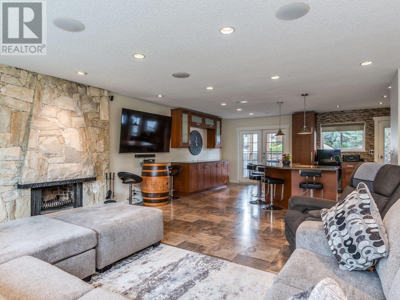 2520 Dewdney Trunk Road, Coquitlam, British Columbia  V3H 2E5 - Photo 6 - R2825273