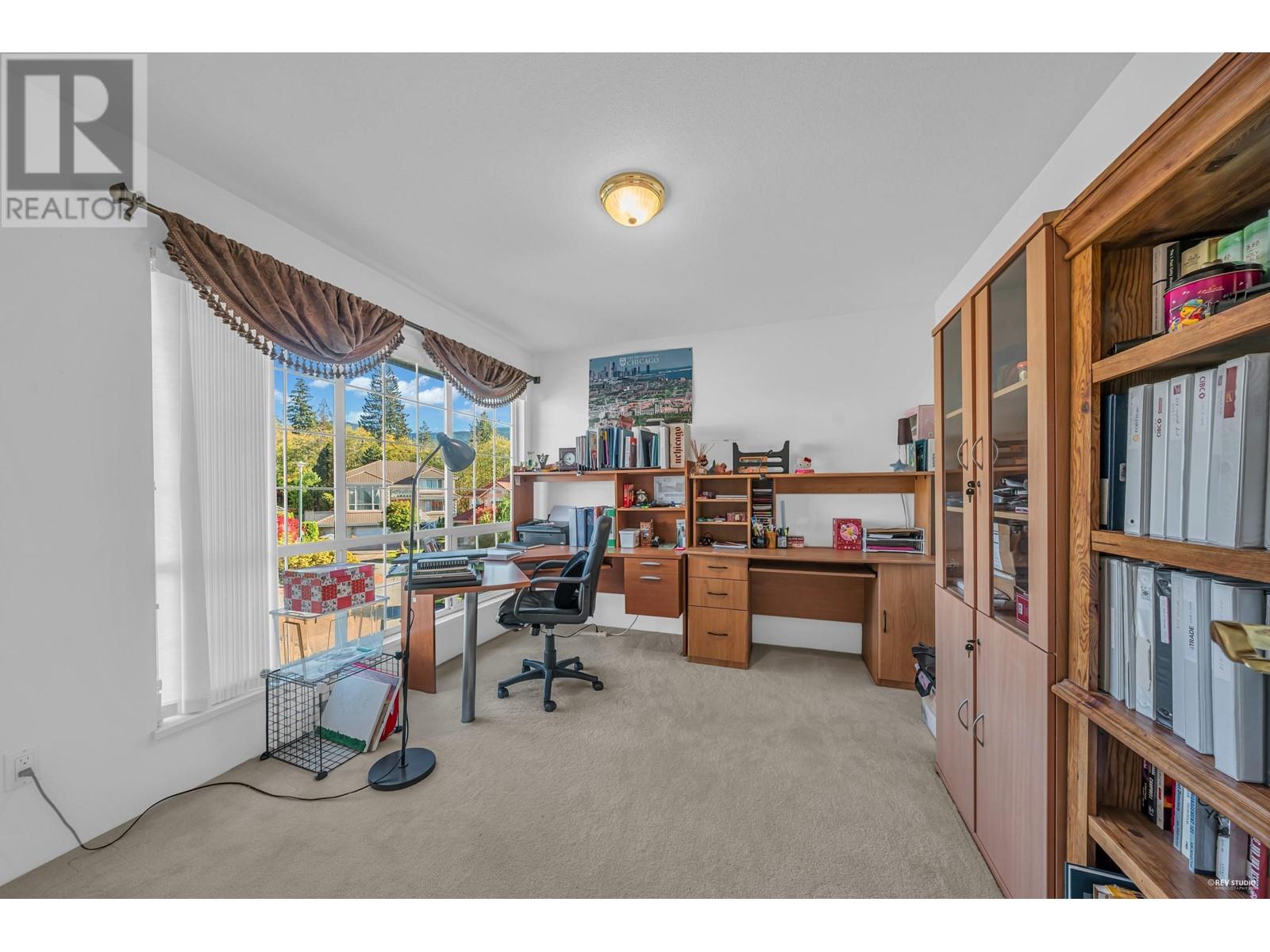 3088 Cardinal Court, Coquitlam, British Columbia  V3E 3C4 - Photo 2 - R2824014