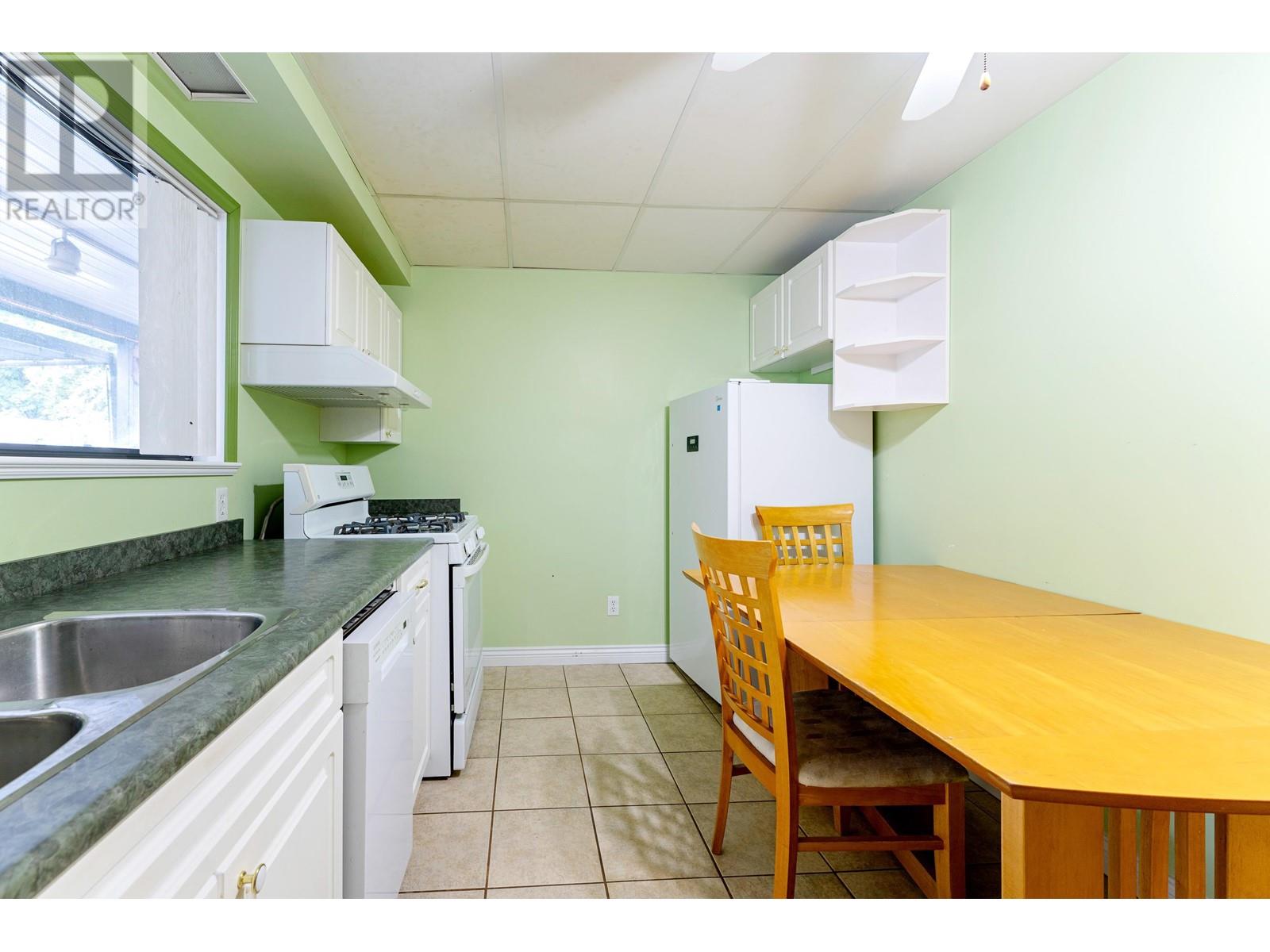 1680 Coquitlam Avenue, Port Coquitlam, British Columbia  V3B 1H7 - Photo 19 - R2819322