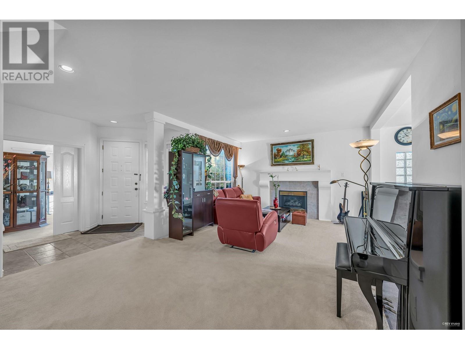 3088 Cardinal Court, Coquitlam, British Columbia  V3E 3C4 - Photo 15 - R2824014