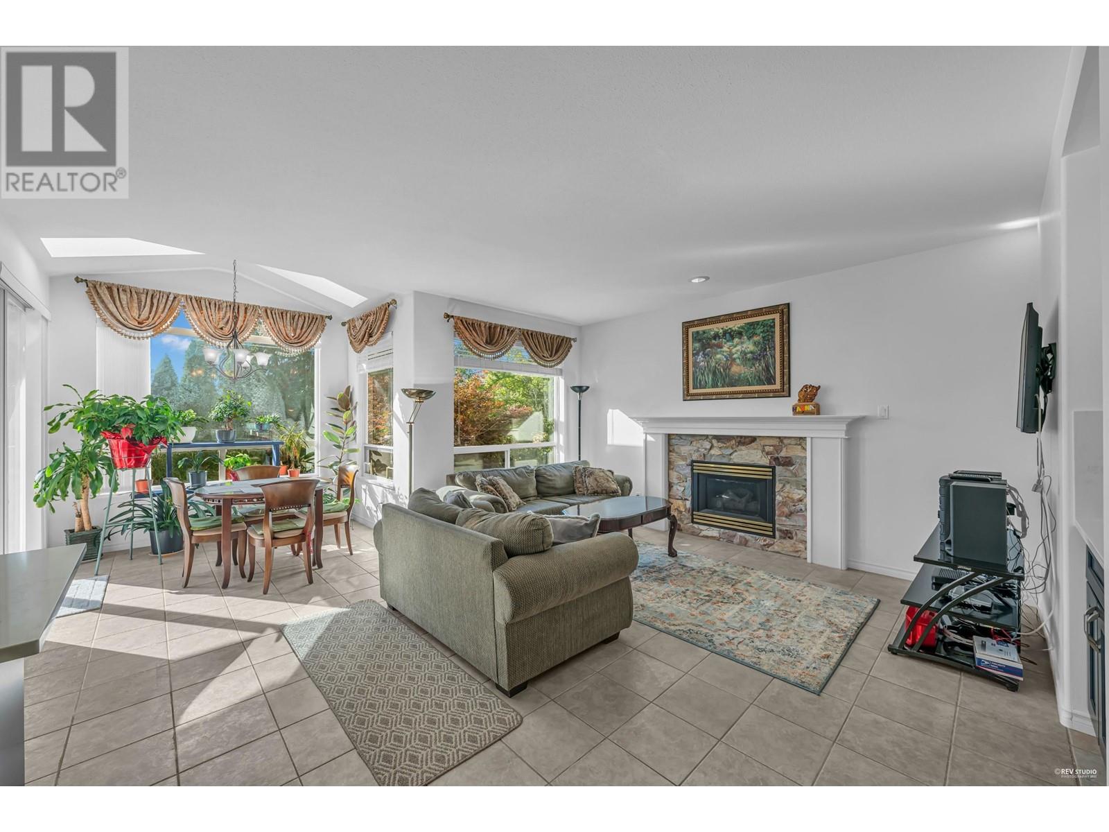 3088 Cardinal Court, Coquitlam, British Columbia  V3E 3C4 - Photo 26 - R2824014