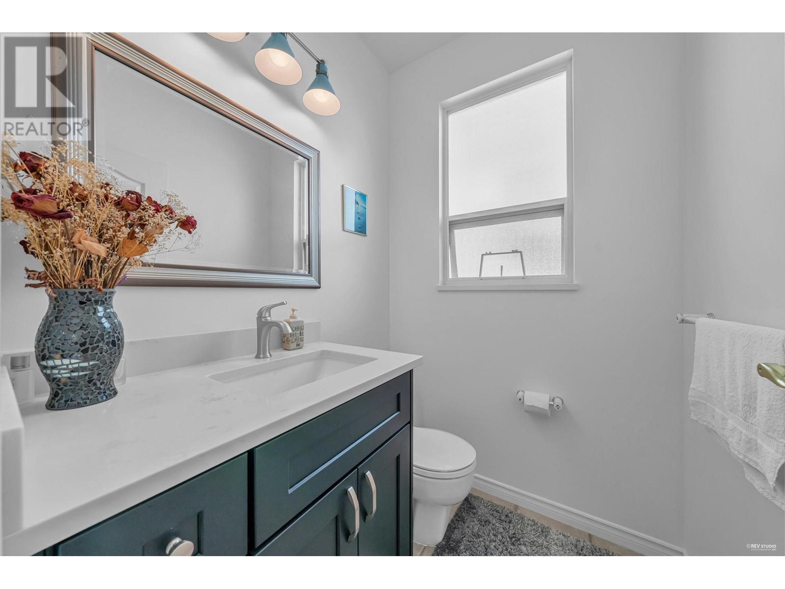 3088 Cardinal Court, Coquitlam, British Columbia  V3E 3C4 - Photo 30 - R2824014