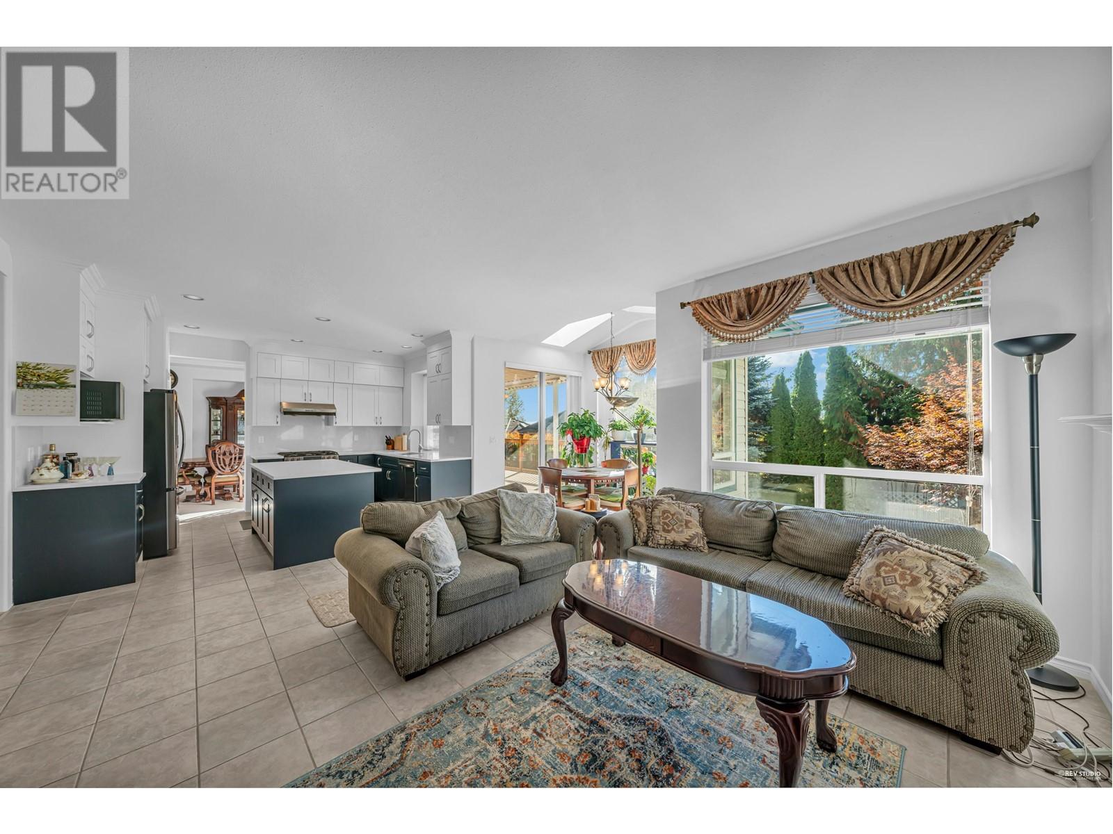 3088 Cardinal Court, Coquitlam, British Columbia  V3E 3C4 - Photo 25 - R2824014