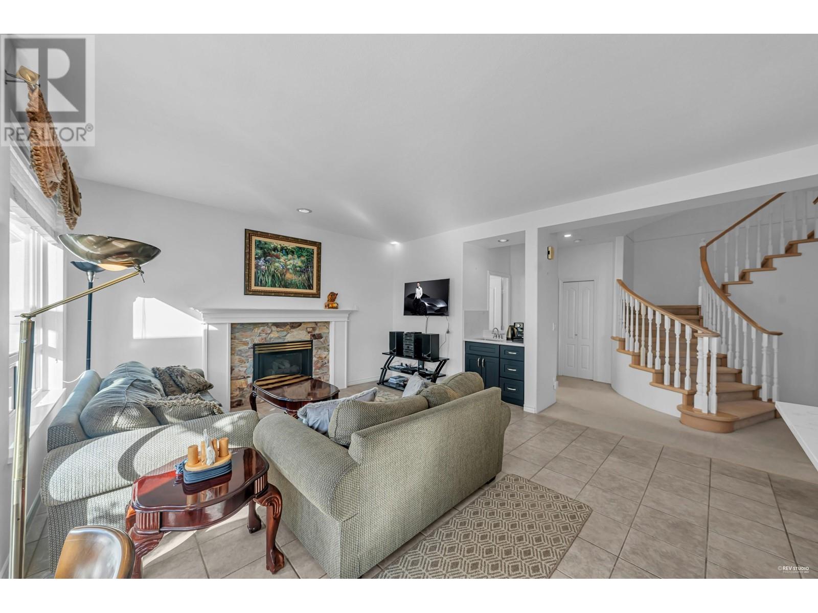 3088 Cardinal Court, Coquitlam, British Columbia  V3E 3C4 - Photo 27 - R2824014