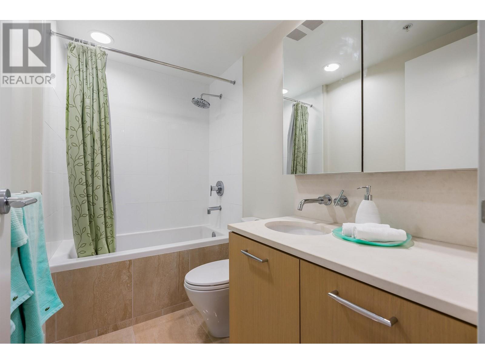 201 150 W 15th Street, North Vancouver, British Columbia  V7M 0C4 - Photo 23 - R2825021