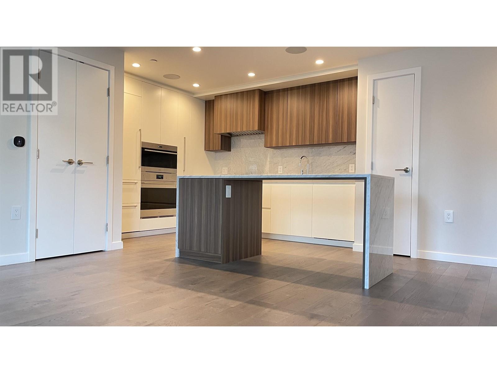 809 7418 PAULSON STREET, vancouver, British Columbia