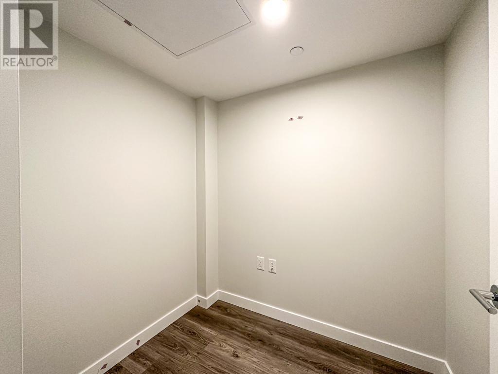 516 3430 E Kent Avenue, Vancouver, British Columbia  V0V 0V0 - Photo 8 - R2816227
