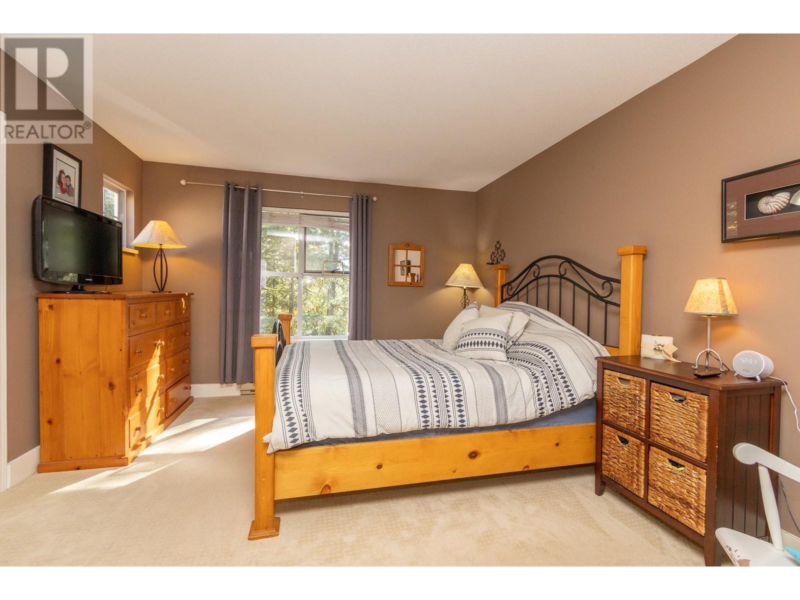 4 3939 Indian River Drive, North Vancouver, British Columbia  V7G 2P5 - Photo 12 - R2823550