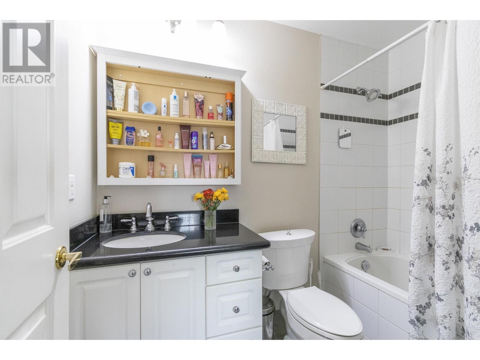 4 3939 Indian River Drive, North Vancouver, British Columbia  V7G 2P5 - Photo 17 - R2823550