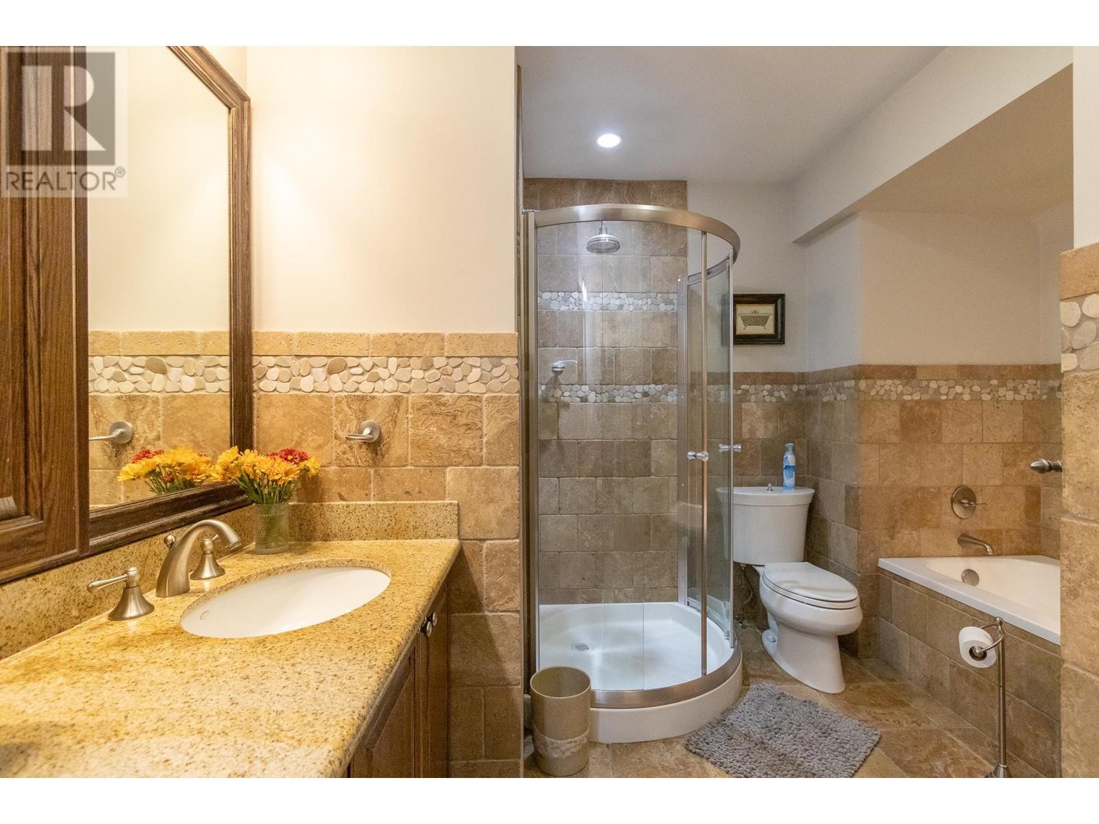 4 3939 Indian River Drive, North Vancouver, British Columbia  V7G 2P5 - Photo 14 - R2823550