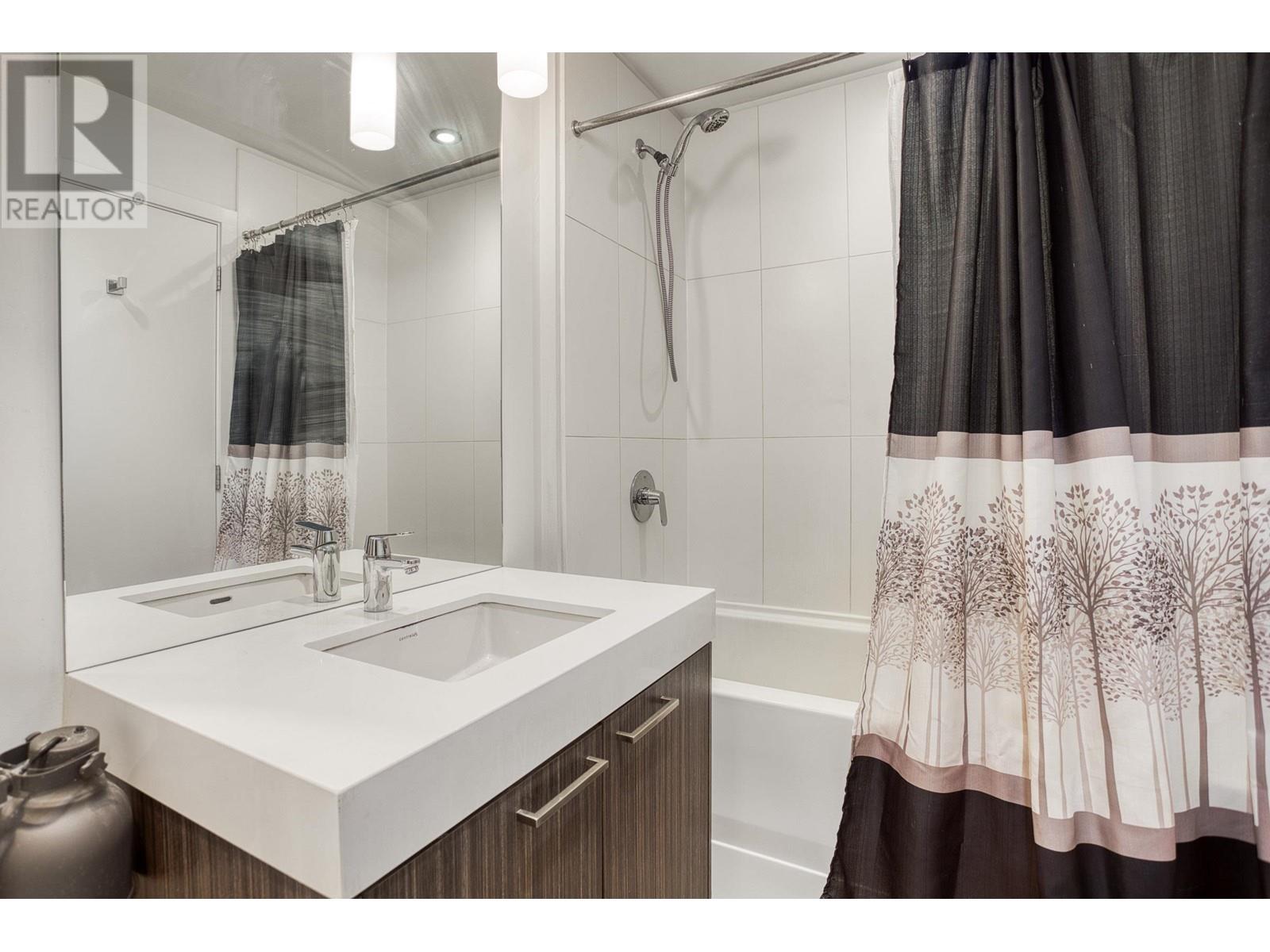 105 608 Como Lake Avenue, Coquitlam, British Columbia  V3J 0B2 - Photo 12 - R2824935