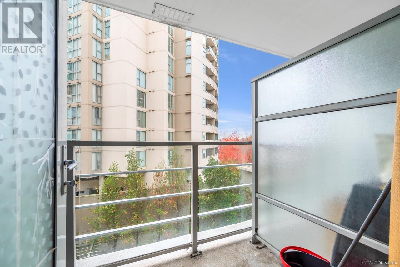 606 8280 Lansdowne Road, Richmond, British Columbia  V6X 0B2 - Photo 15 - R2821728