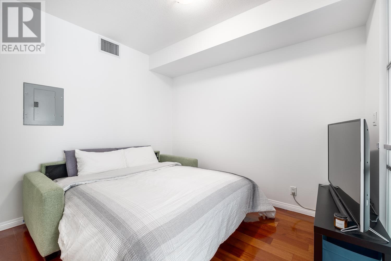 605 100 E Esplanade, North Vancouver, British Columbia  V7L 4V1 - Photo 9 - R2825293