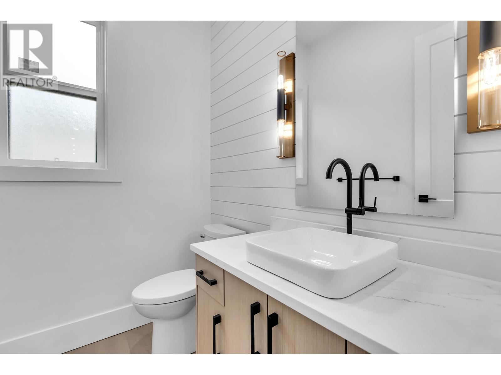 23718 132 Avenue, Maple Ridge, British Columbia  V4R 2S5 - Photo 18 - R2825295