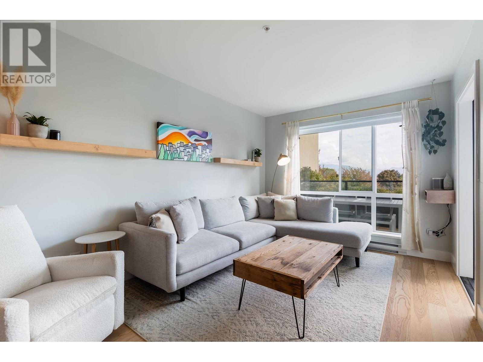 206 233 Kingsway Avenue, Vancouver, British Columbia  V5T 3J5 - Photo 2 - R2825309