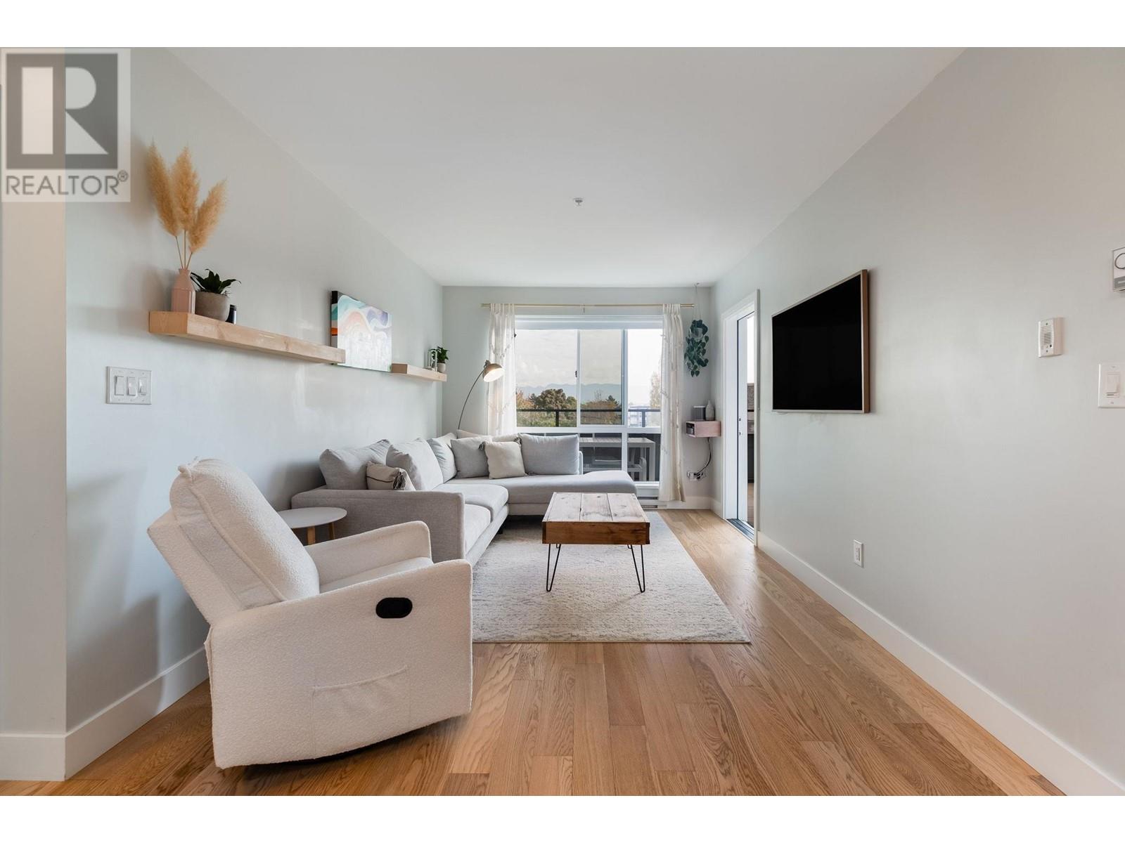 206 233 Kingsway Avenue, Vancouver, British Columbia  V5T 3J5 - Photo 3 - R2825309