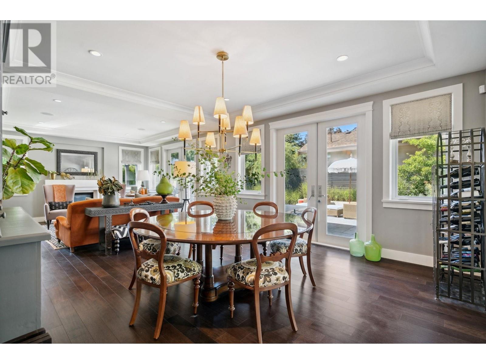 4020 Glenview Crescent, North Vancouver, British Columbia  V7R 3G4 - Photo 12 - R2825308