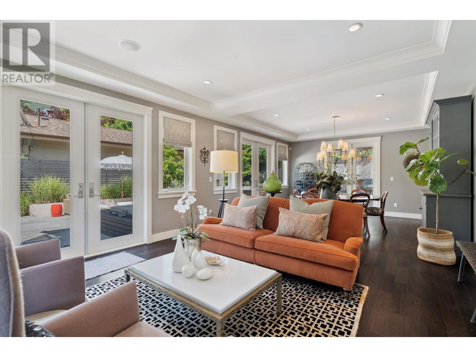 4020 Glenview Crescent, North Vancouver, British Columbia  V7R 3G4 - Photo 13 - R2825308