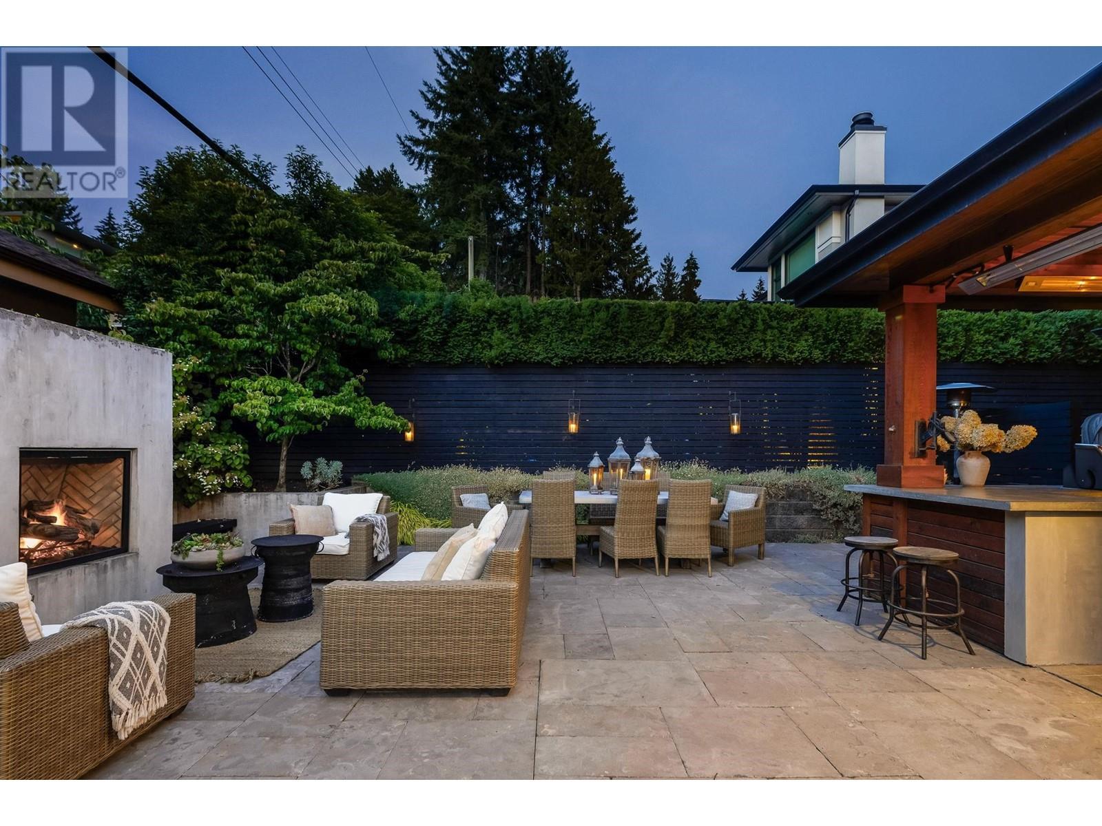 4020 Glenview Crescent, North Vancouver, British Columbia  V7R 3G4 - Photo 19 - R2825308