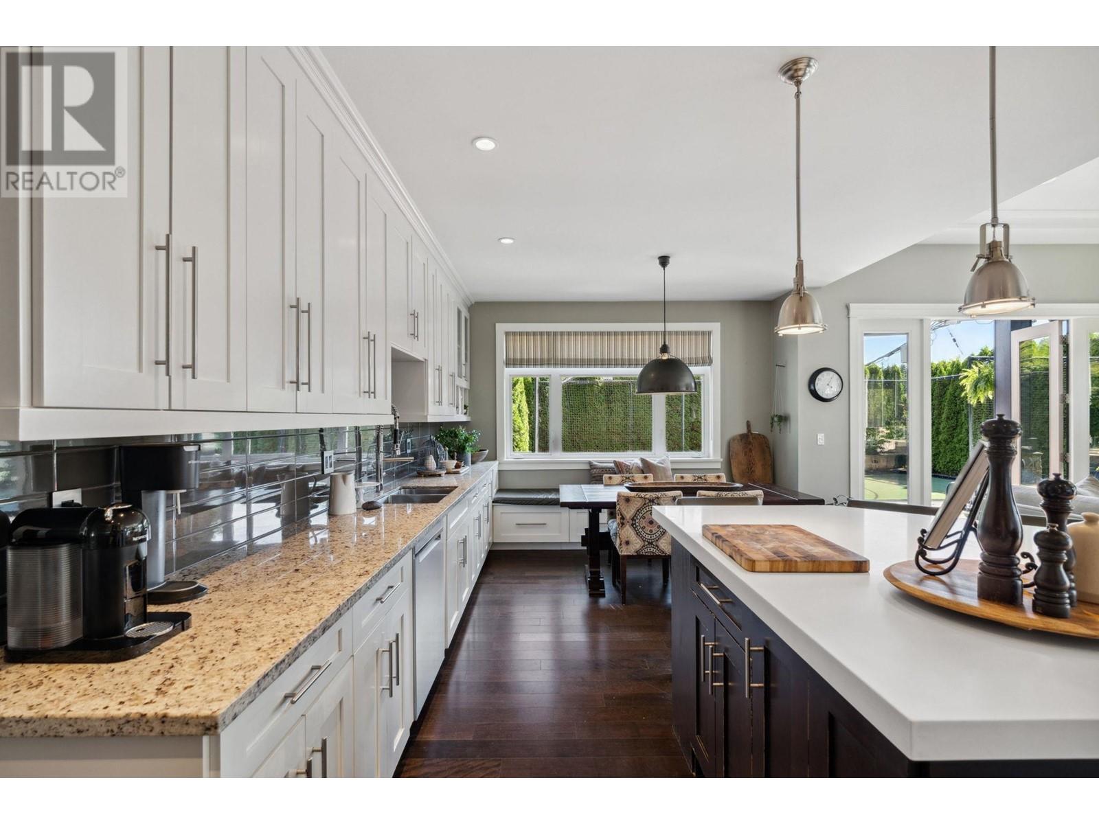 4020 Glenview Crescent, North Vancouver, British Columbia  V7R 3G4 - Photo 7 - R2825308