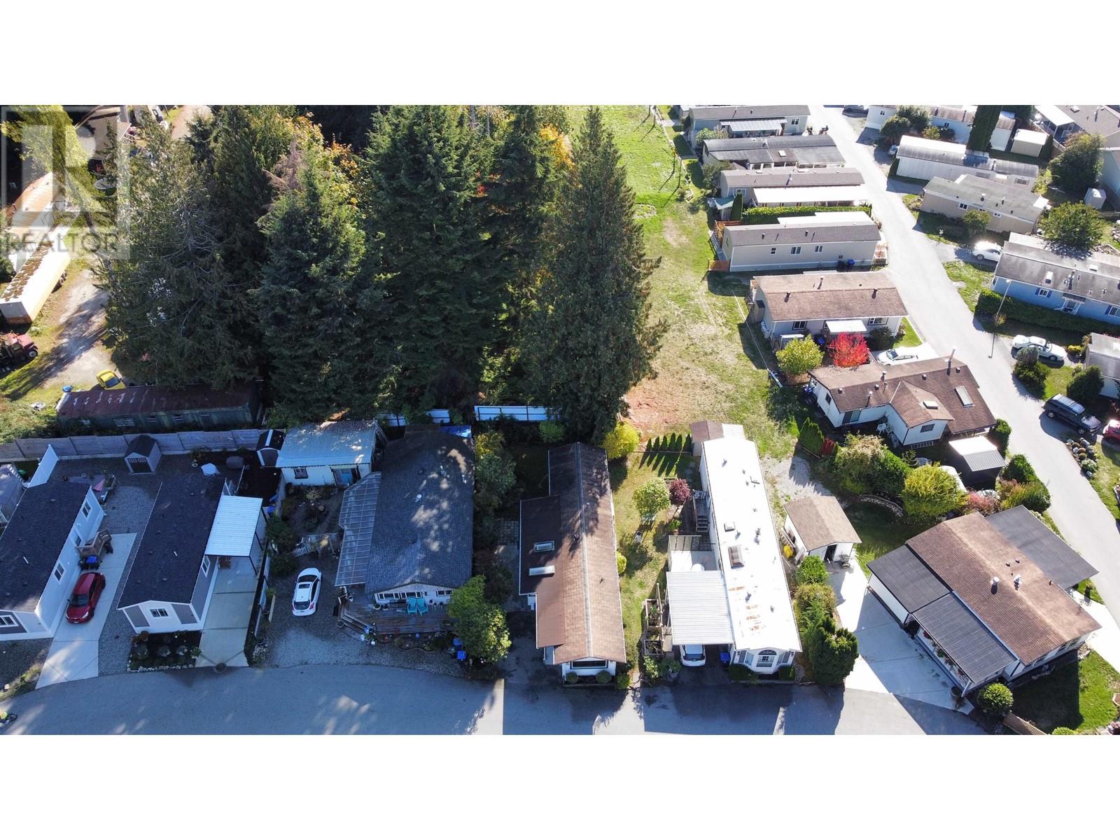 33 4496 Sunshine Coast Highway Highway, Sechelt, British Columbia  V7Z 0C3 - Photo 19 - R2825170