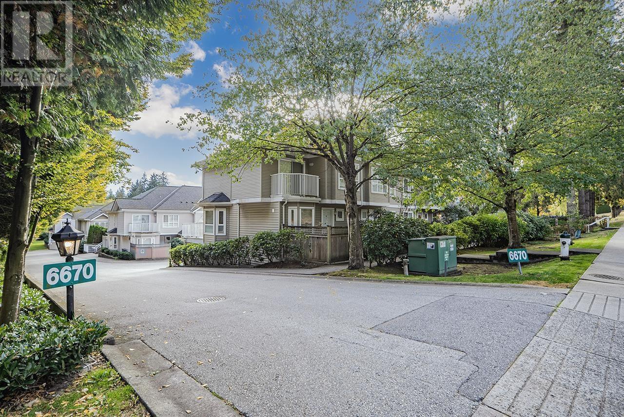 43 6670 Rumble Street, Burnaby, British Columbia  V5E 4L4 - Photo 2 - R2825182