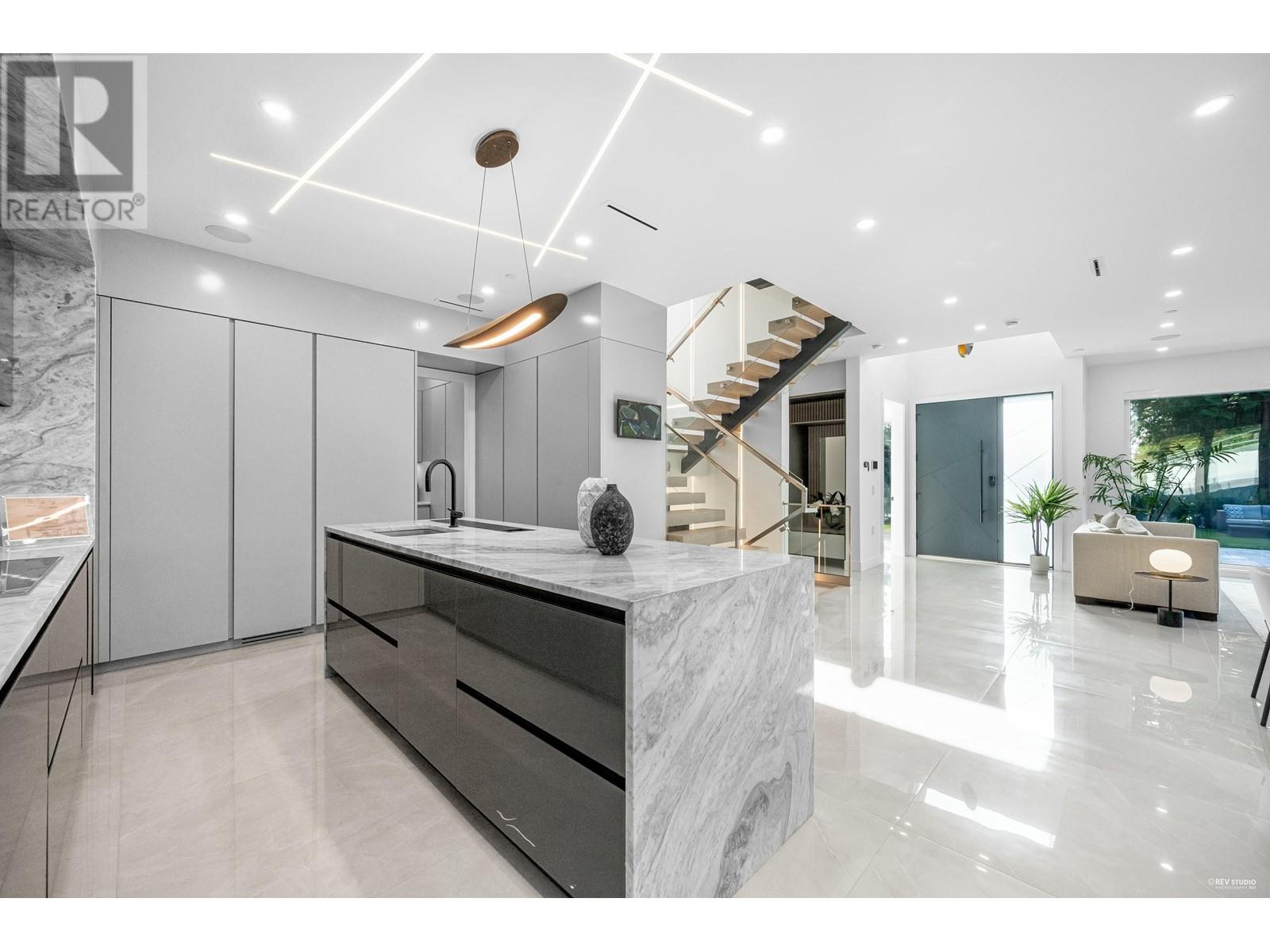2221 Kings Avenue, West Vancouver, British Columbia  V7V 2C1 - Photo 15 - R2825335