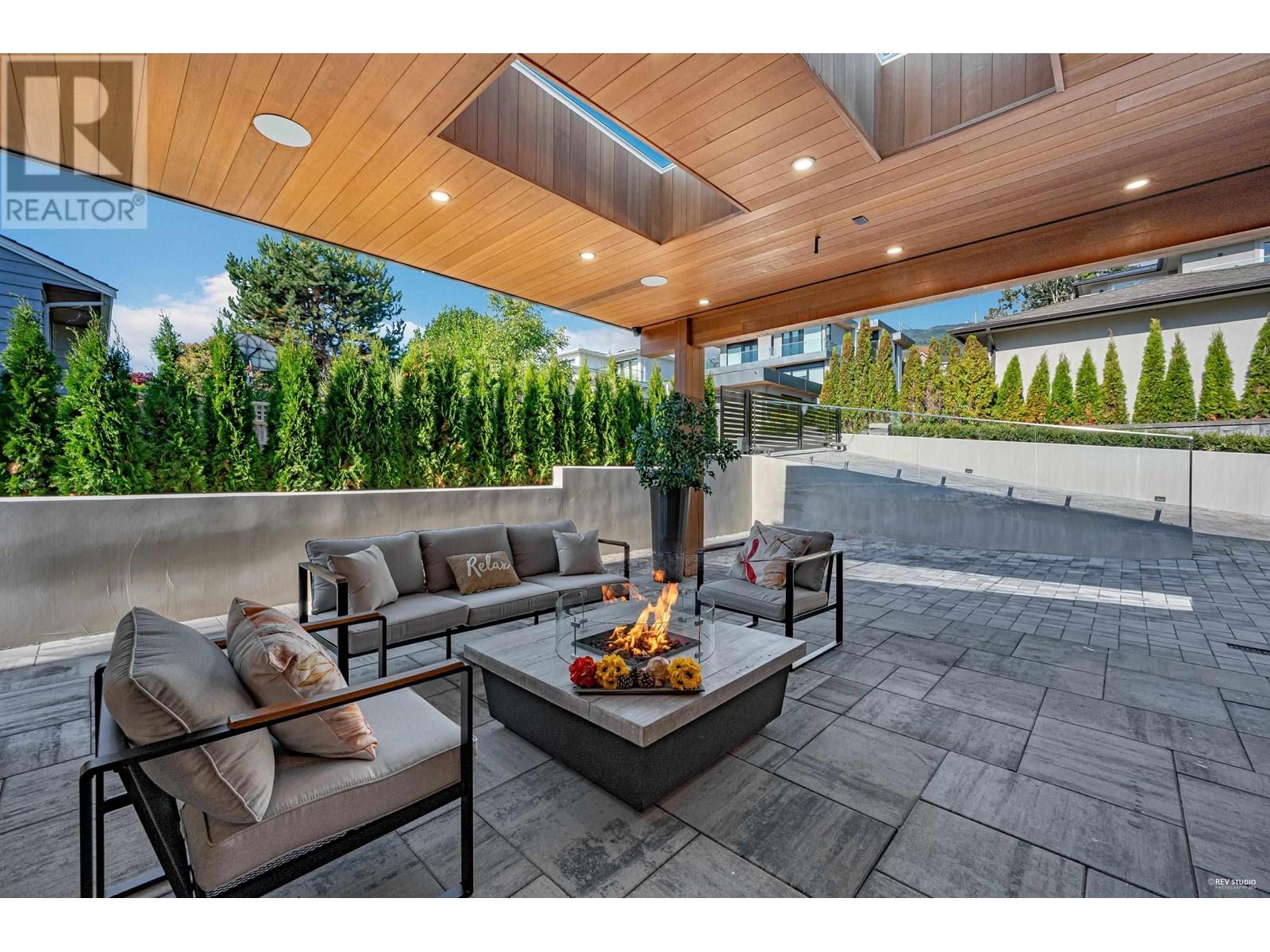 2221 Kings Avenue, West Vancouver, British Columbia  V7V 2C1 - Photo 21 - R2825335