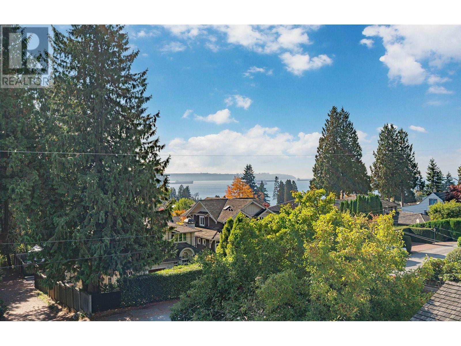 2221 Kings Avenue, West Vancouver, British Columbia  V7V 2C1 - Photo 27 - R2825335
