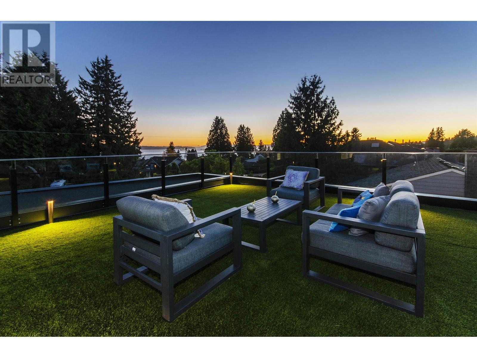 2221 Kings Avenue, West Vancouver, British Columbia  V7V 2C1 - Photo 31 - R2825335