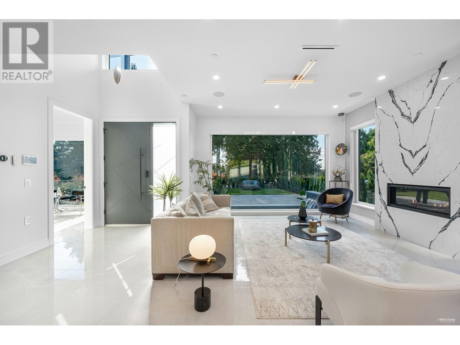 2221 Kings Avenue, West Vancouver, British Columbia  V7V 2C1 - Photo 6 - R2825335