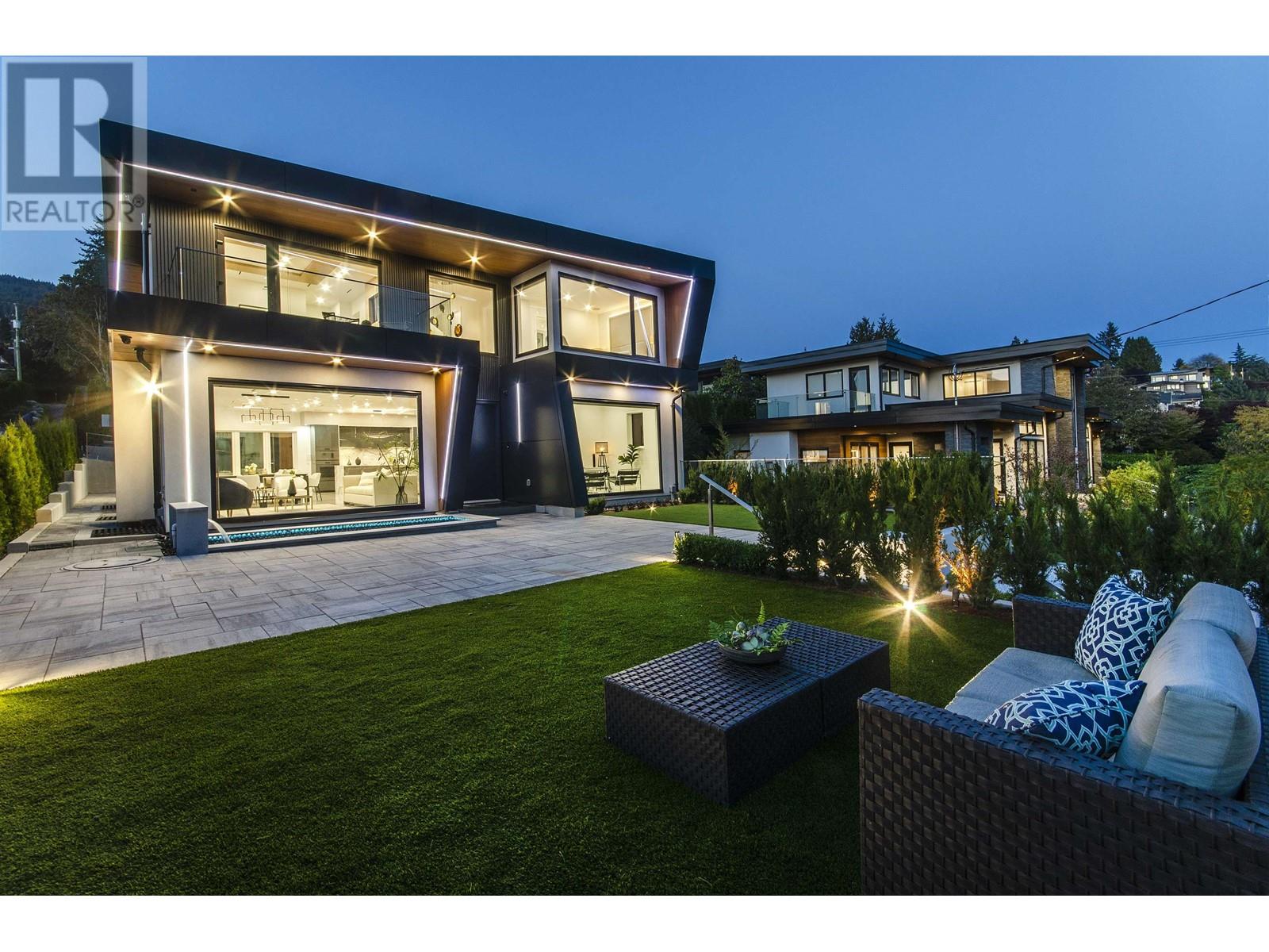2221 Kings Avenue, West Vancouver, British Columbia  V7V 2C1 - Photo 8 - R2825335