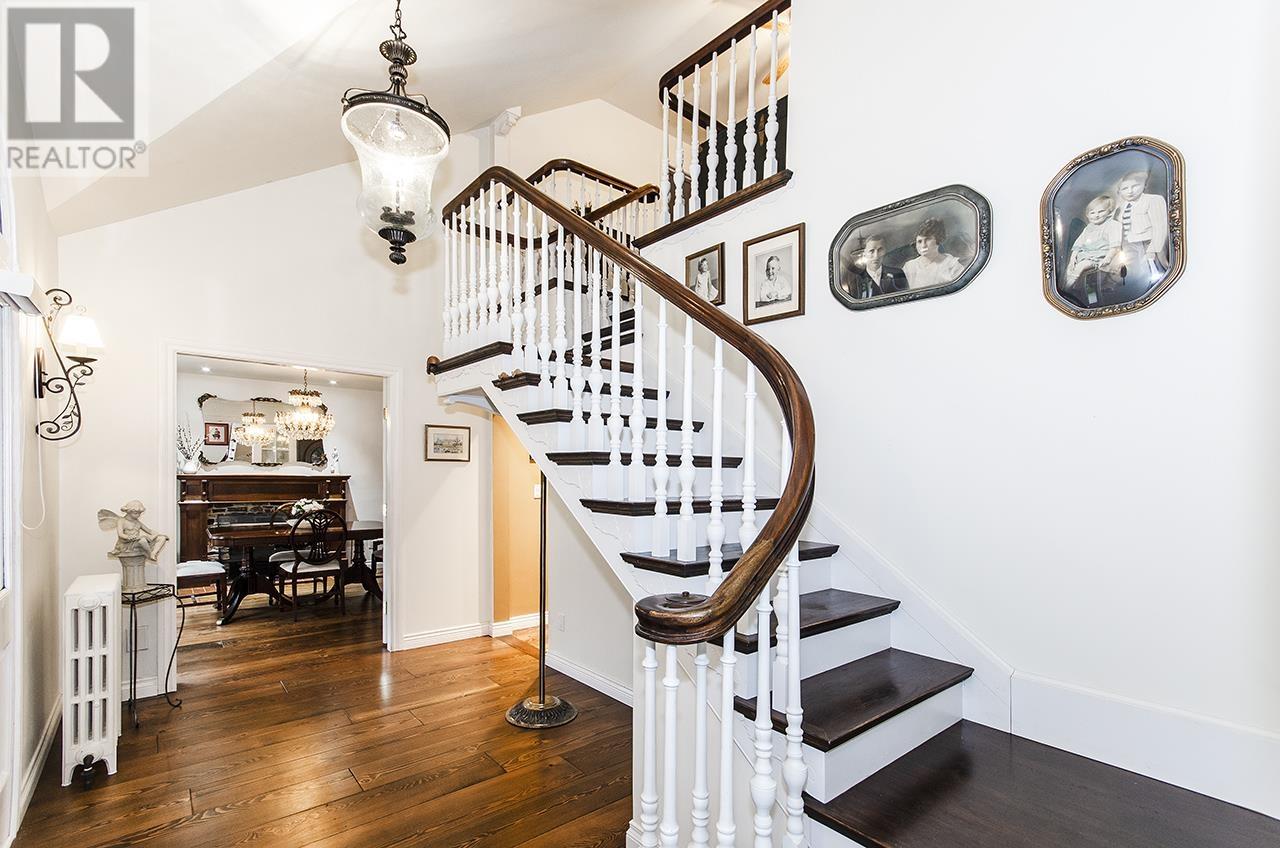 10818 280 Street, Maple Ridge, British Columbia  V2W 1T8 - Photo 5 - R2825355