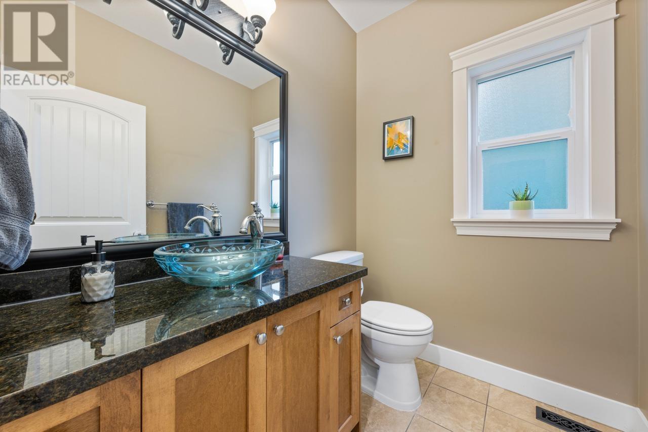 10100 242 Street, Maple Ridge, British Columbia  V2W 0E6 - Photo 11 - R2825363