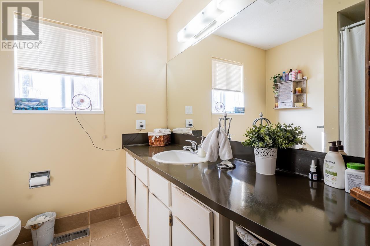 6975 Aubrey Street, Burnaby, British Columbia  V5B 2E4 - Photo 20 - R2825334