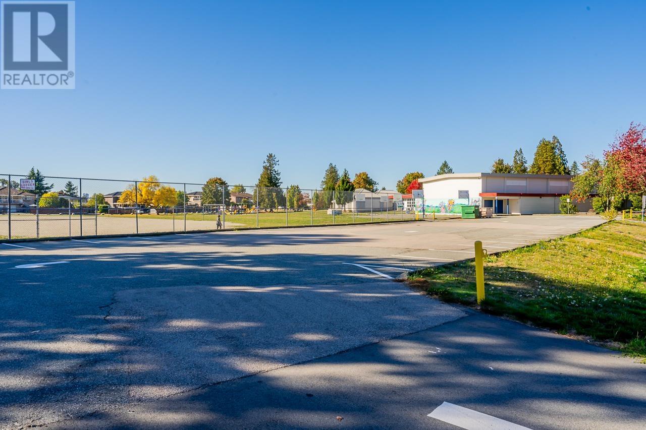 6975 Aubrey Street, Burnaby, British Columbia  V5B 2E4 - Photo 28 - R2825334