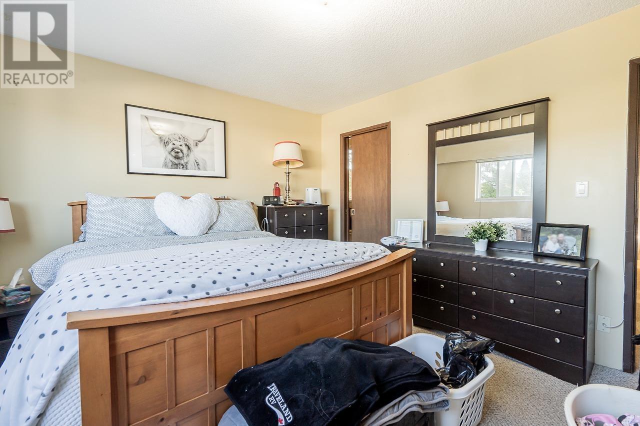 6975 Aubrey Street, Burnaby, British Columbia  V5B 2E4 - Photo 18 - R2825334