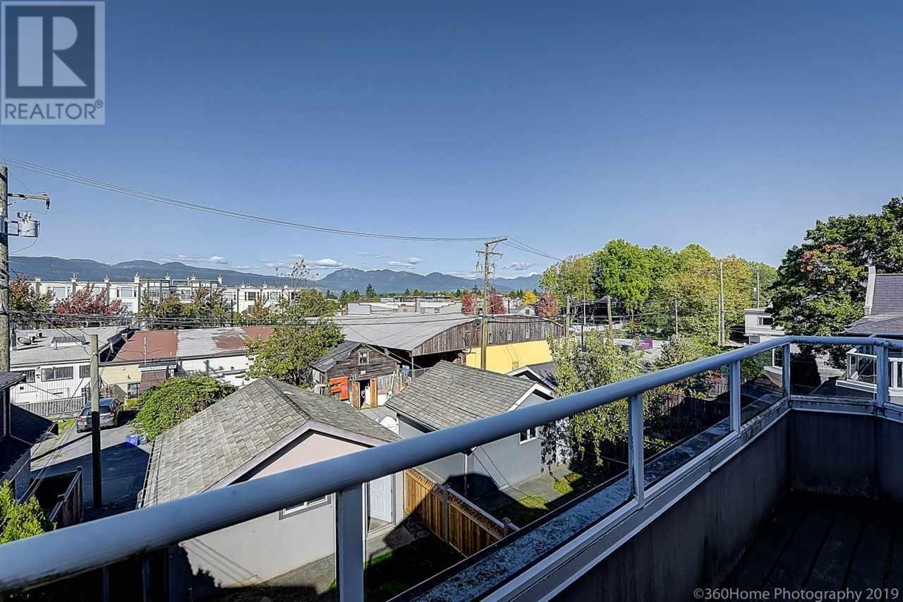 3721 W 11th Avenue, Vancouver, British Columbia  V6R 2K7 - Photo 3 - R2825354