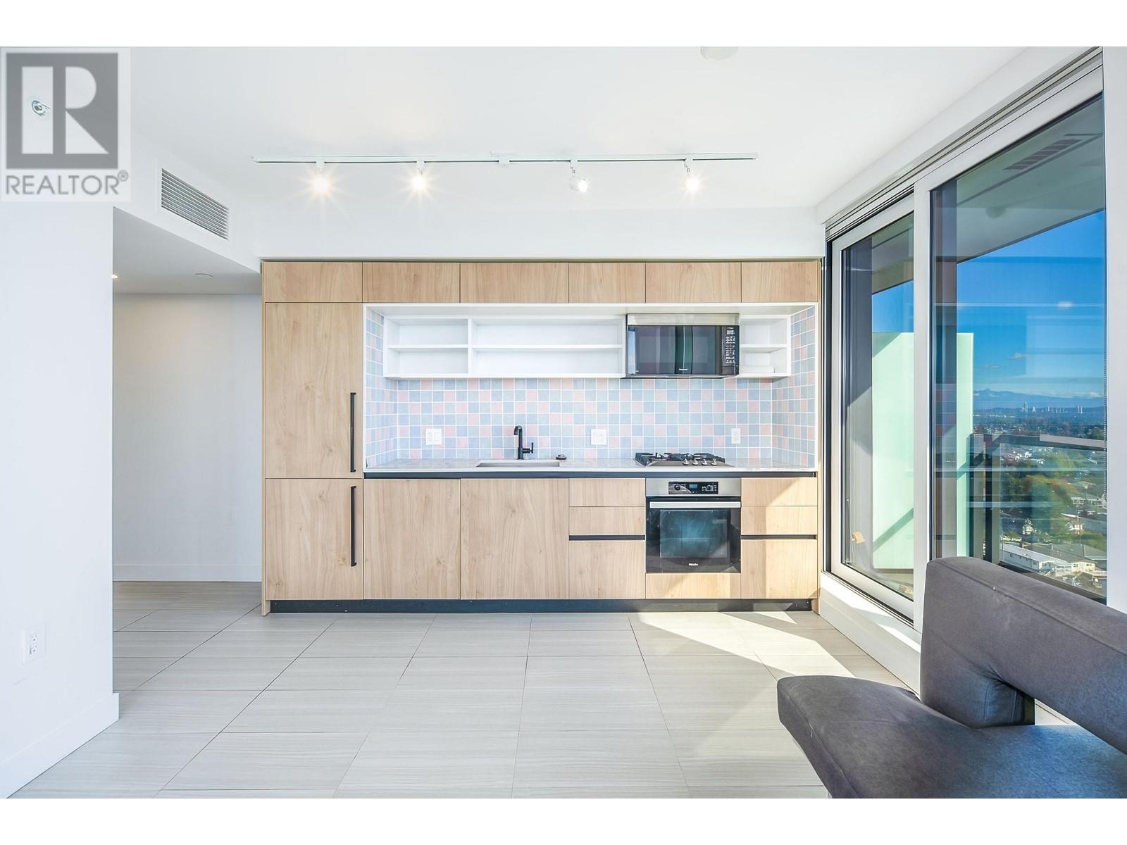 2206 5058 Joyce Street, Vancouver, British Columbia  V5R 0J9 - Photo 3 - R2782559