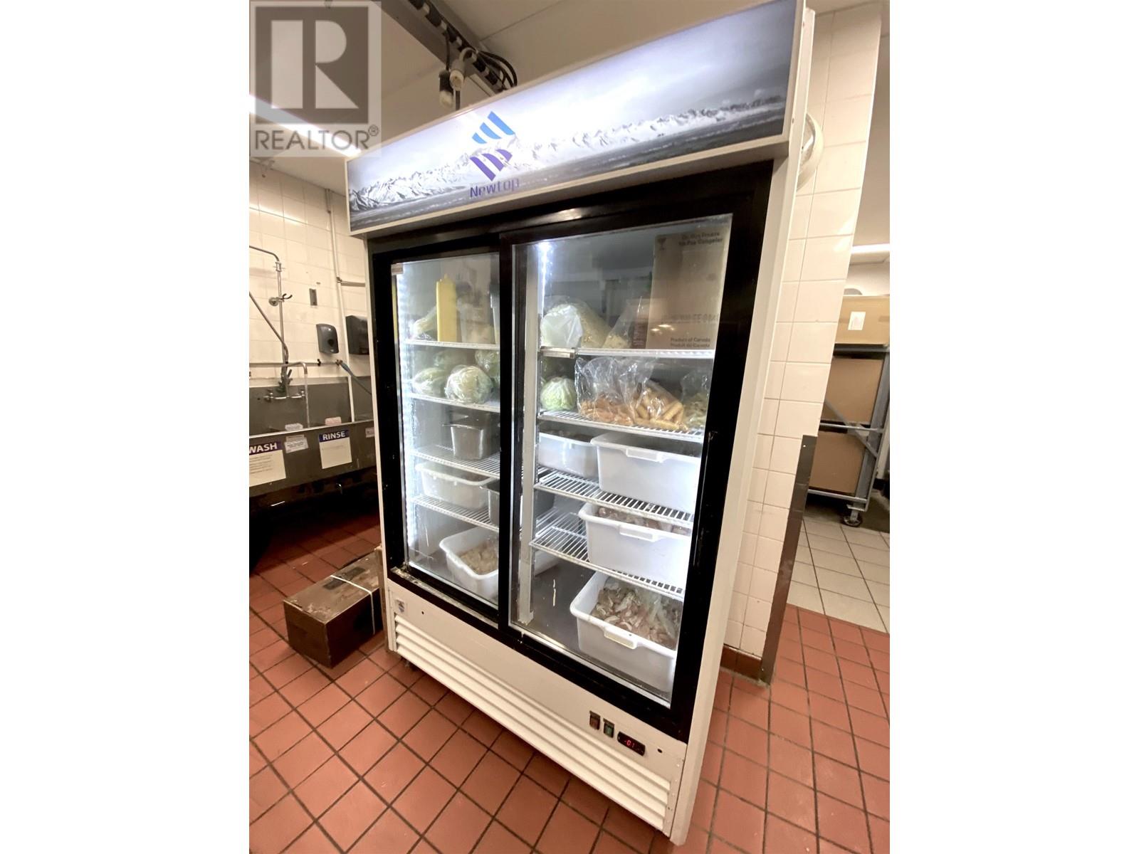 8631 Granville Street, Vancouver, British Columbia  V6P 5A2 - Photo 9 - C8054771