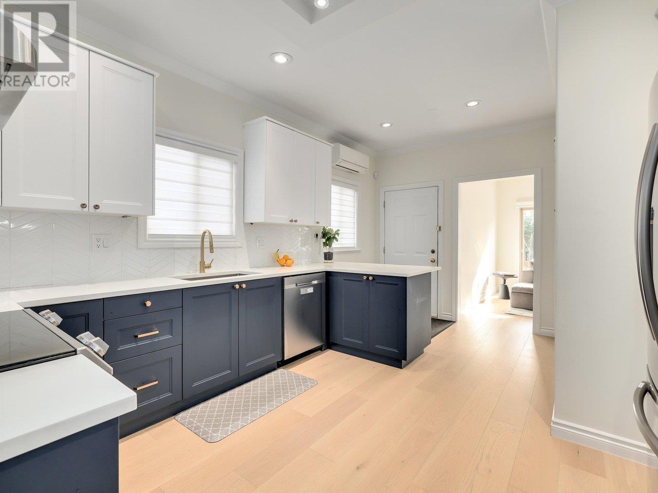 6140 Bryant Street, Burnaby, British Columbia  V5H 1Y1 - Photo 11 - R2825367