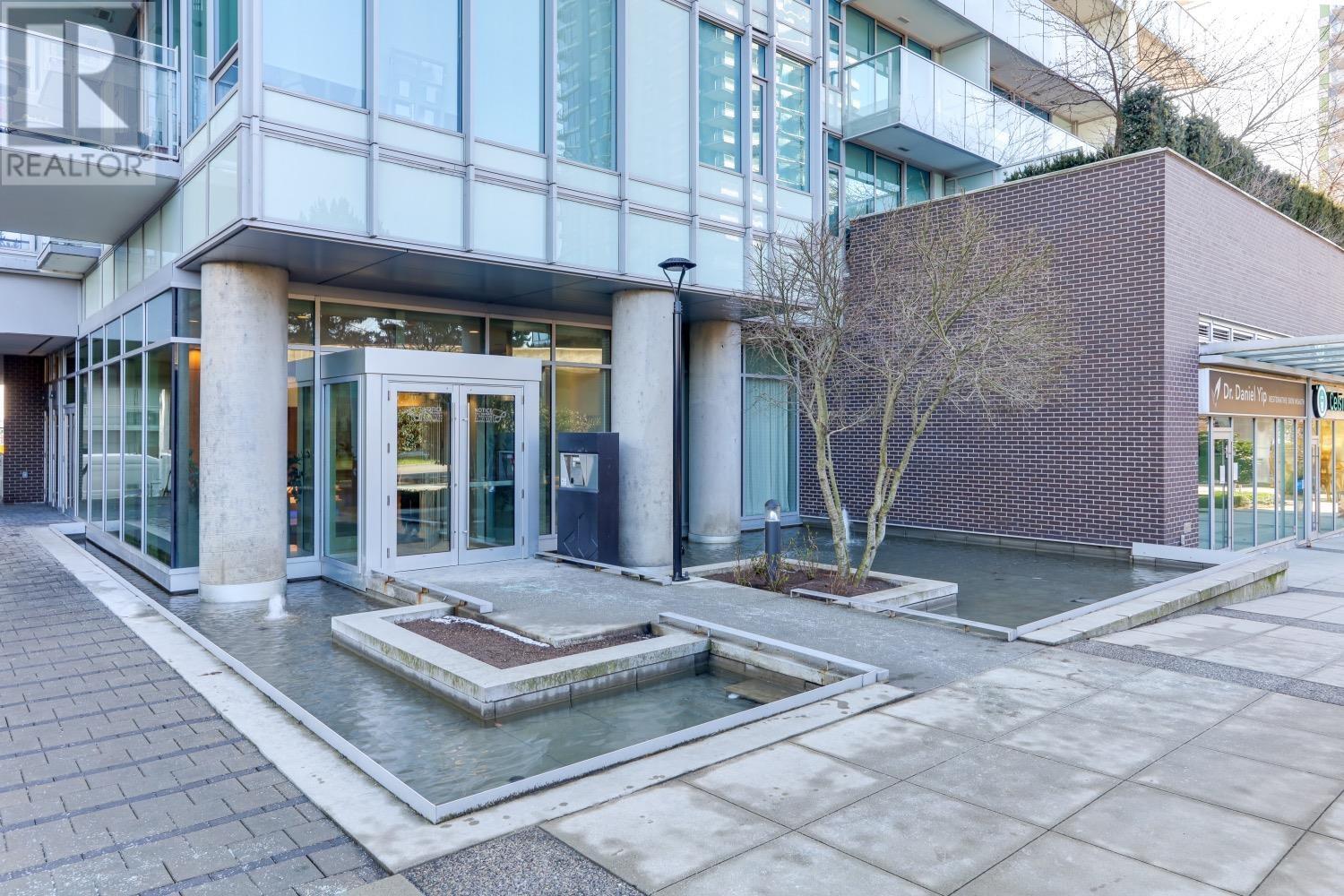 3206 8131 Nunavut Lane, Vancouver, British Columbia  V5X 0E2 - Photo 3 - R2825425