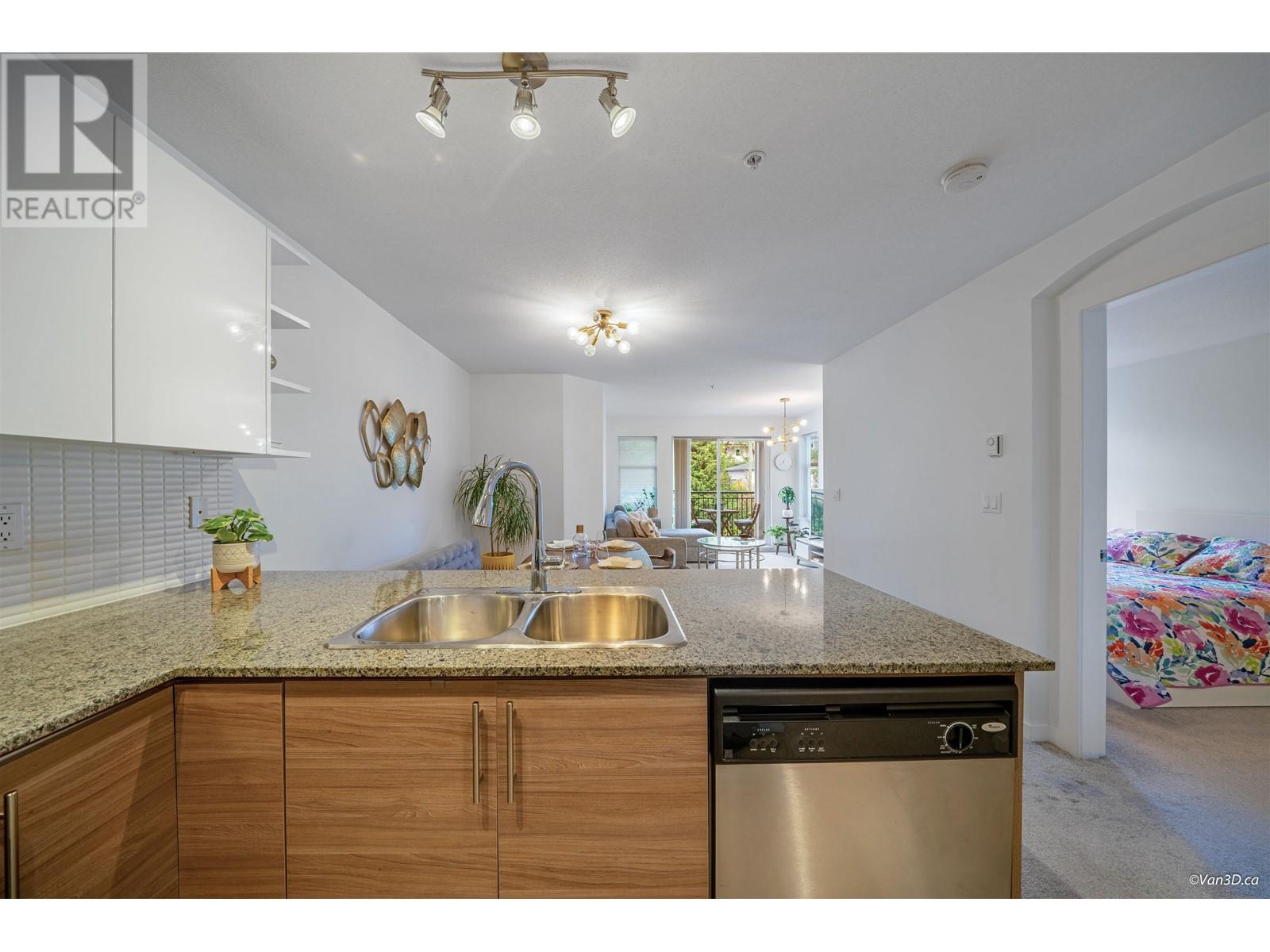 310 4728 Brentwood Drive, Burnaby, British Columbia  V5C 0G2 - Photo 8 - R2825434