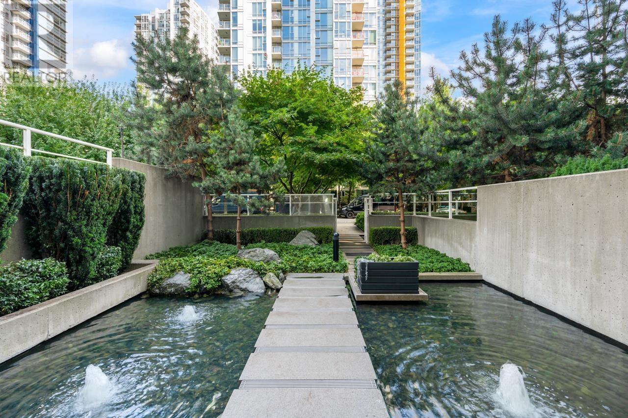 112 161 W Georgia Street, Vancouver, British Columbia  V6B 0K9 - Photo 3 - R2825442