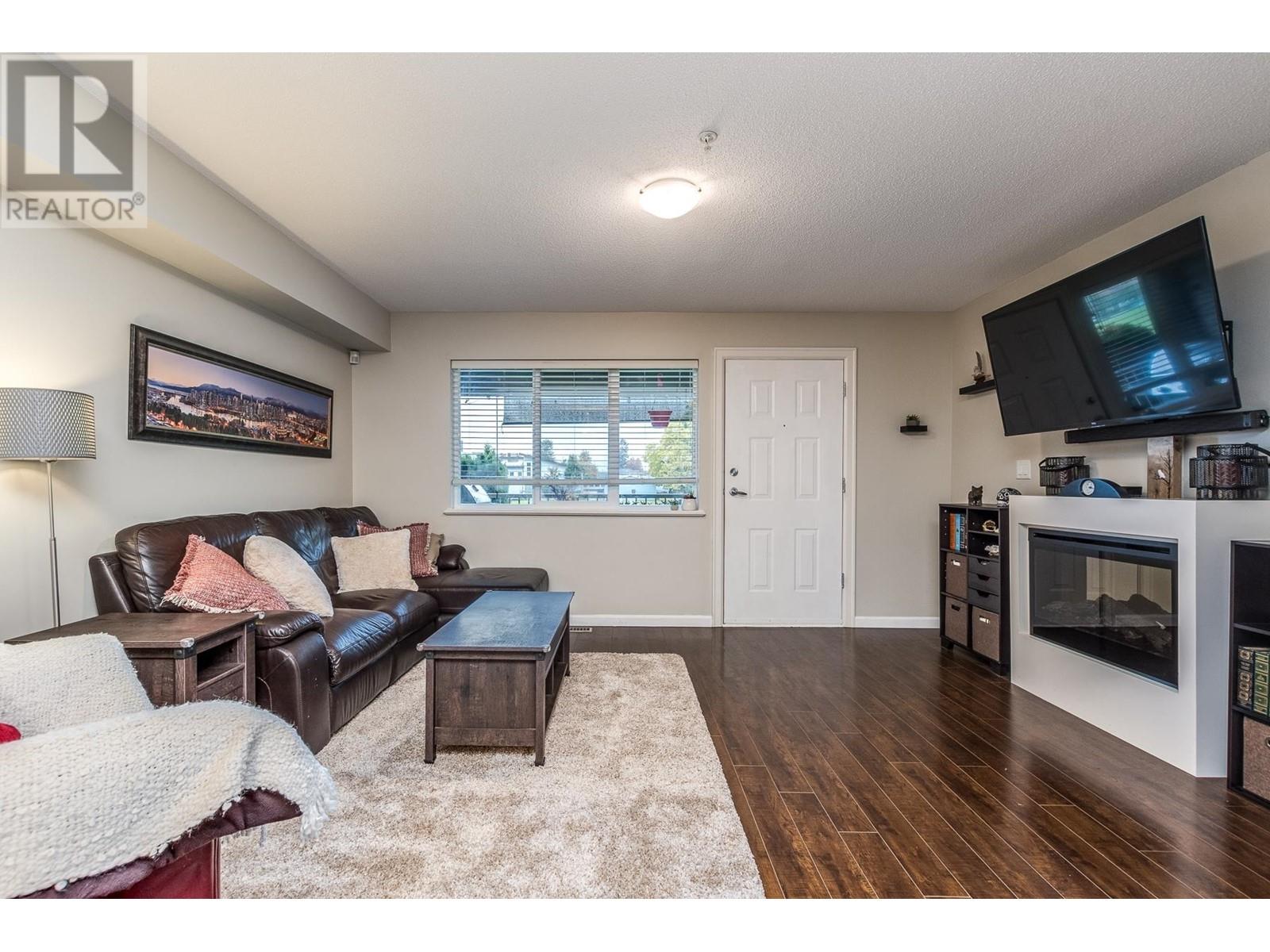 17 1268 Riverside Drive, Port Coquitlam, British Columbia  V3B 0A8 - Photo 2 - R2825474