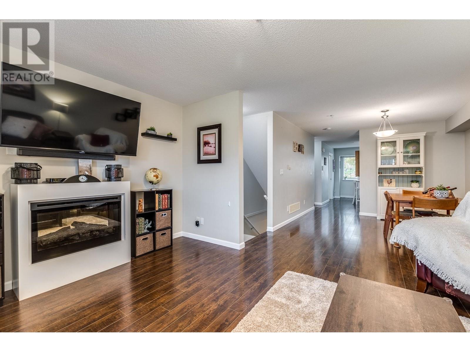17 1268 Riverside Drive, Port Coquitlam, British Columbia  V3B 0A8 - Photo 3 - R2825474