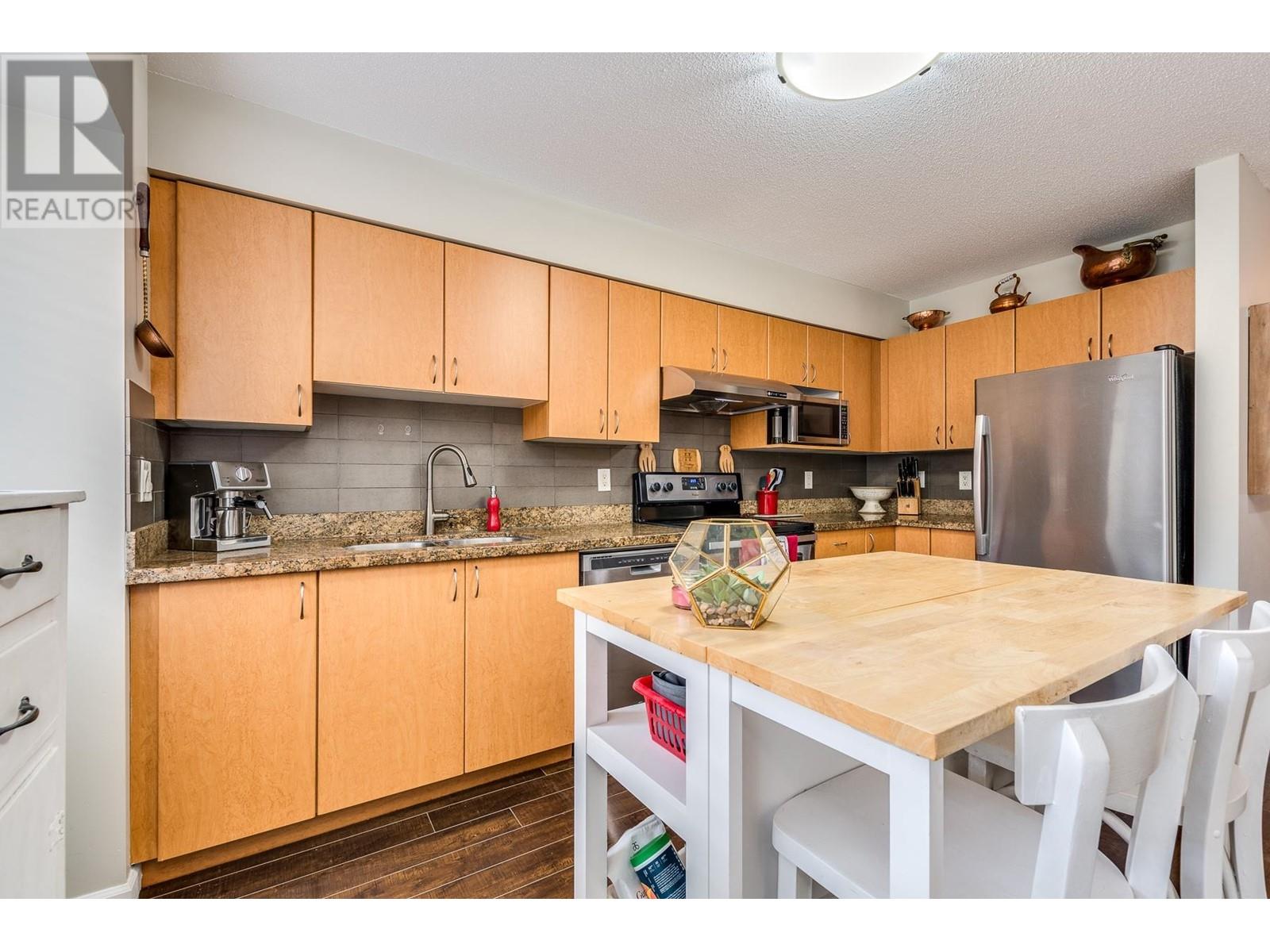 17 1268 Riverside Drive, Port Coquitlam, British Columbia  V3B 0A8 - Photo 6 - R2825474