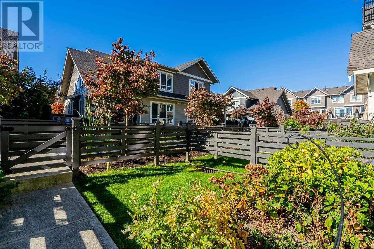 175 1894 Osprey Drive, Tsawwassen, British Columbia  V4M 0C3 - Photo 3 - R2825477