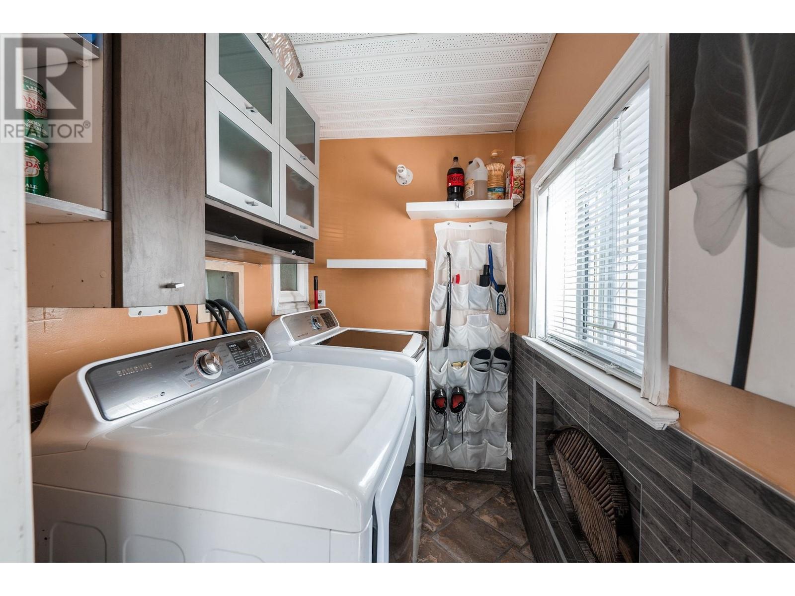 6654 Imperial Street, Burnaby, British Columbia  V5E 1M8 - Photo 20 - R2825412