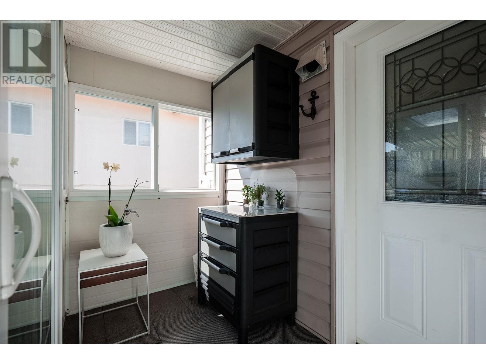 6654 Imperial Street, Burnaby, British Columbia  V5E 1M8 - Photo 21 - R2825412